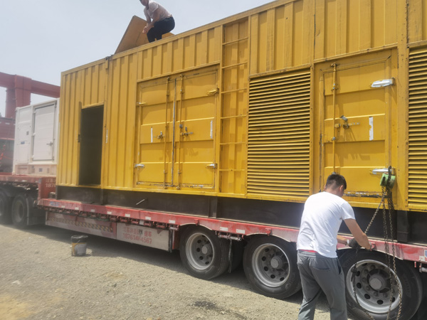 河东除了负载情况和发动机维护，还有哪些因素会影响 200kw 柴油发电机的油耗？